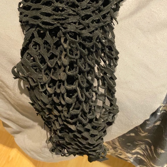 Men’s Scarf - Picture 5 of 5